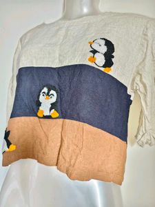 Size S/ M Cute Penguin Embroidered Top