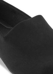Women Black Sold Plumps