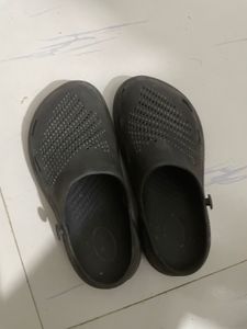 Black Casual Clogs