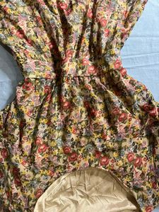 FLORAL FLARED DRESS