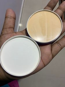 Banana Powder / Compact Powde