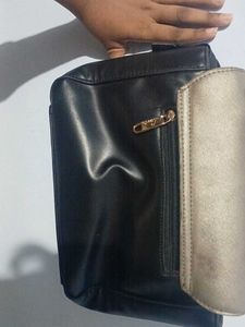 Lavie Black &amp; Sliver Crossbody Bag