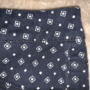 SO Dressy Shorts with Diamond Pattern