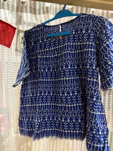 Elegant Blue Printed Top