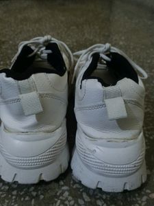 These R Casual Sneakers