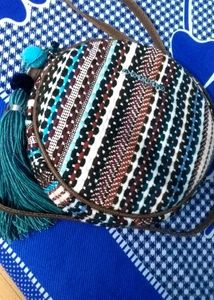 Trendy Women&#39;s Multicolor Slingbag