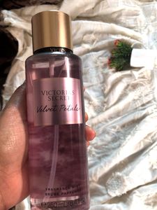 Victoria&#39;s Secret Velvet Petals