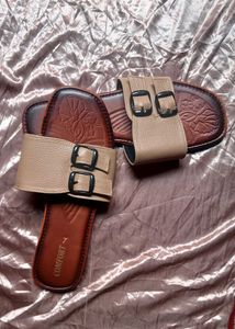 Leather Comfortable Beige Buckle Slides - Size 7