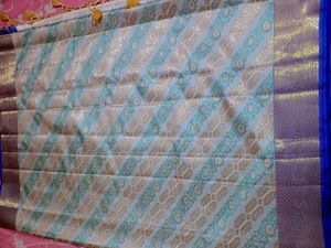 New Elegant Striped Saree With Running Blouse