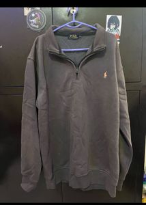 Sweetshirt