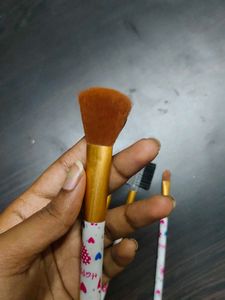 Pack of four Makeup Brushes