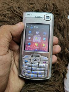 Nokia N70