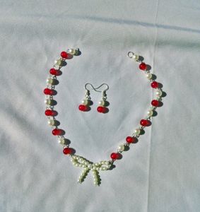 Valentine's Day Necklace And Earrings Set