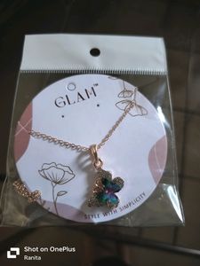 Beautiful pendant set of 2