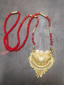 Gold Heart Pendant Necklace