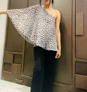 Animal Print One Shoulder Top
