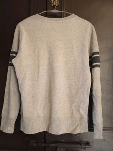 UNIQLO SWEATSHIRT