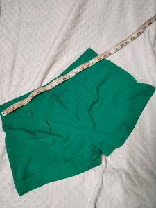 Brand New Green Shorts 💚