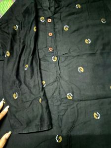 Black Kurti