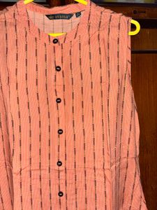 Avaasa Peach Striped Kurti