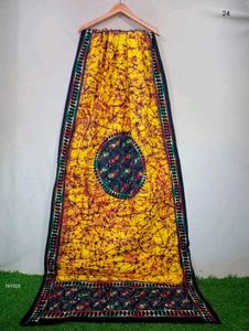 Elegant Batik Dupatta with kantha work