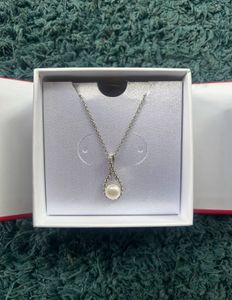 92.5 Sterling Silver Pendant with chain