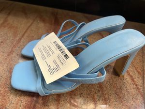 Brand New Blue Heels 👠