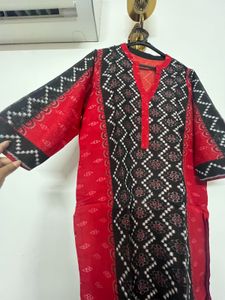Red & Black Print Kurta With Dupatta