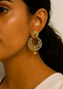 Elegant Gold Earrings (New)