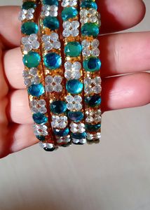 4 piece blue color kundan bangle set (glass materi