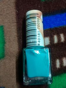 Color Blaze Teal Nail Polish
