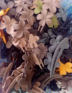 Flower Hair Claw Clips