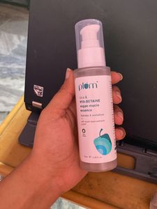 Plum Vegan Mucin Essence