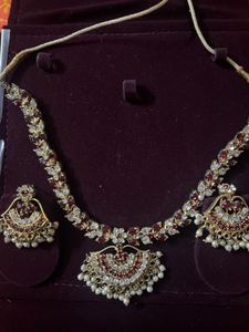 Beautiful Neacklace Peice