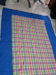 1 Single Bedsheet+1 round Cushion+3square Pillow C