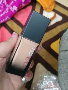 Huda Beauty Foundation