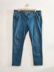 Denim Jeans & Casuals Blue Jean ( Women)