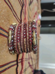Red &amp; Gold Bangle Set