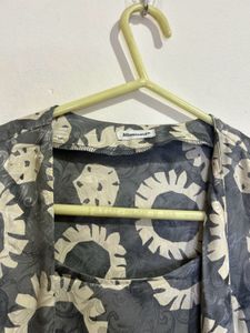 Stylish Tie-Front Blouse