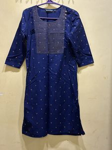 Avaasa Blue Kurta Size L
