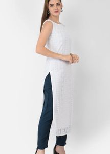 White Sleeveless Kurta