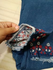 Floral Embroidered Jeans