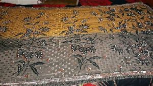 Beautiful Heavy Bridal Saree With Blouse