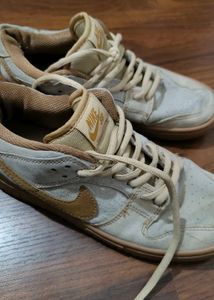 Nike SB Dunk Low