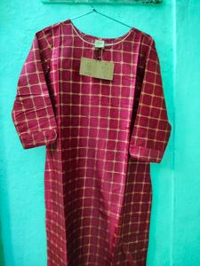 Maroon Kurti