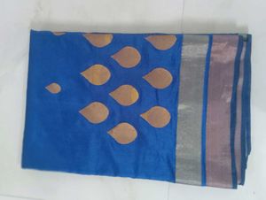 A Beautiful  Chanderi Silk Saari With Blouse Piece