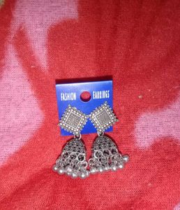 Fashionable Jhumka Earrings
