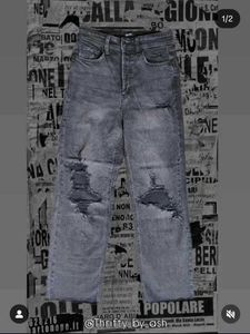 ✨Ripped Gray Jeans✨