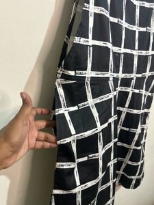 Chic Black &amp; White Checkered Dress