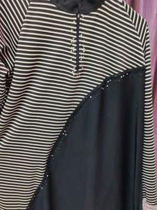 Elegant Striped Abaya
